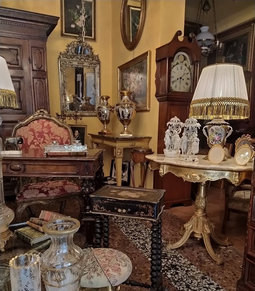 Antichità La Bagatelle